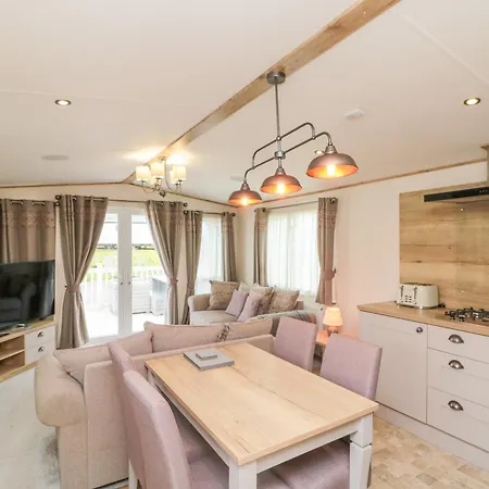Holiday home Drake 11 *